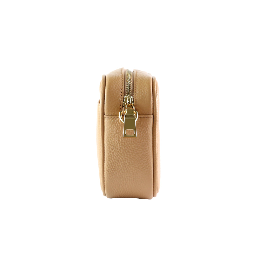 Hand Bags for Women: Elevate Your Style with Chic Choices